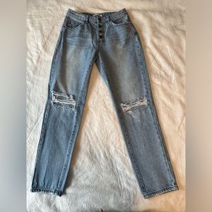 Billabong button closure distressed jeans size 28